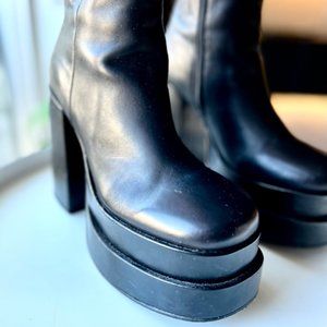 Steve Madden Cobra double platform boot